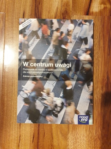 Zdjęcie oferty: W centrum uwagi podręcznik do wosu