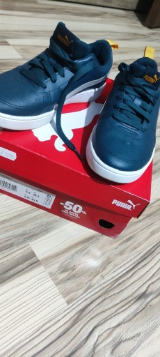 Zdjęcie oferty: Buty dziecięce sportowe Puma Rickie JR 38.5 