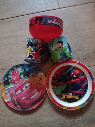 Zdjęcie oferty: Zestaw naczyń talerz miseczka kubek Spiderman Cars Auta 