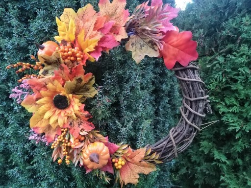 Zdjęcie oferty: Piękny jesienny wianek na drzwi stroik naturalny 