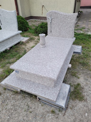 Zdjęcie oferty: Nagrobek granitowy Pomnik