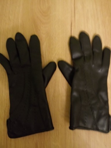 Zdjęcie oferty: Rękawiczki damskie ze skóry ekologicznej M/L