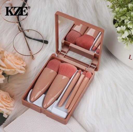 Zdjęcie oferty: Nowe Pędzle make up w miniaturce do torebki róż