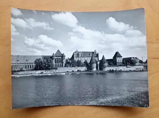 Zdjęcie oferty: Pocztówka RUCH - Malbork - zamek od strony Nogatu