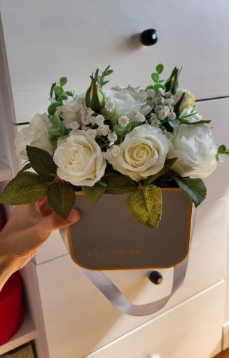 Zdjęcie oferty: flower box flowerbox róże kwiaty ozdoba dekoracja