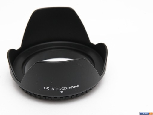 Zdjęcie oferty: Uniwersalna osłona przeciwsłoneczna TULIPAN 67 mm