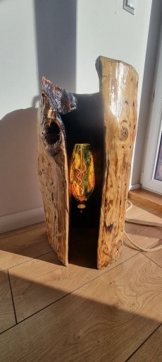 Zdjęcie oferty: LAMPA STOJĄCA Z LITEGO DREWNA