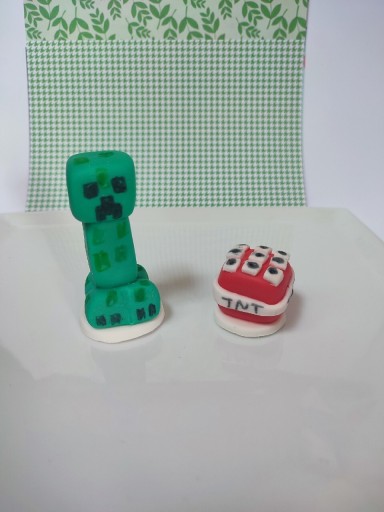 Zdjęcie oferty: Figurki na tort Minecraft zestaw