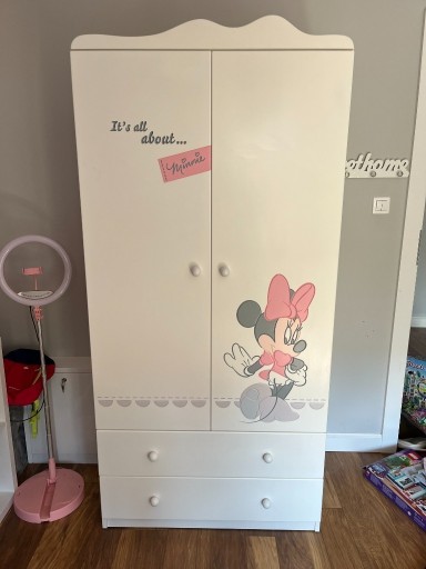 Zdjęcie oferty: MINNIE MOUSE Meblik - Szafa + Regalik (jak nowe)