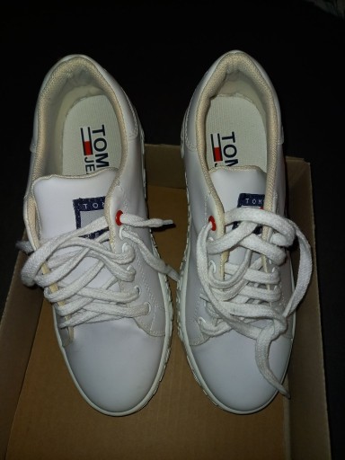 Zdjęcie oferty: Buty białe Tommy Jeans rozmiar 38 