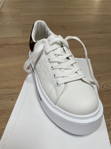 Zdjęcie oferty: Białe sneakersy 38