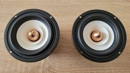 Zdjęcie oferty: Głośniki szerokopasmowe 4" cale 15W 8 Ohm świetne!