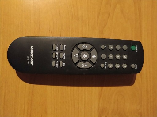 Zdjęcie oferty: Pilot do TV GoldStar 105-210A