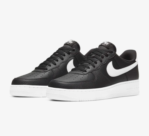 Zdjęcie oferty: Nike Buty r. 40 Sportowe Air Force 1 07 