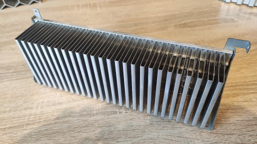 Zdjęcie oferty: Radiator 275/92/54 - amplituner KENWOOD 