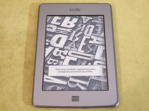 Zdjęcie oferty: Czytnik ebook Kindle 4 Touch - D01200 - odtwarza muzykę mp3
