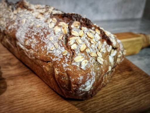Zdjęcie oferty: Domowy chleb żytni na zakwasie mąka razowa