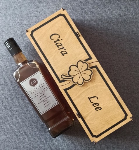 Zdjęcie oferty: Grawerowane pudełko i butelka whisky z grawerem