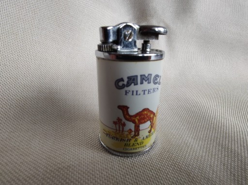 Zdjęcie oferty: Unikatowa zapalniczka beczka Camel . 