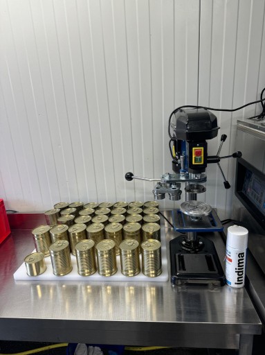 Zdjęcie oferty: Nowa nieużywana zamykarka do puszek, do konserw, na jeden ruch zamykający