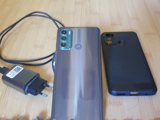 Zdjęcie oferty: Telefon smartfon Motorola g60 idealny komplet 