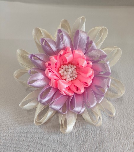 Zdjęcie oferty: Ozdoba do włosów Kwiatek na gumce, Handmade
