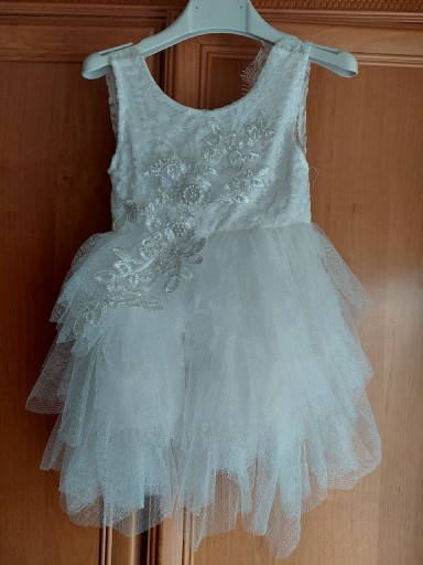 Zdjęcie oferty: Nowa Sukienka dla dziewczynki  r.90