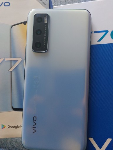 Zdjęcie oferty: Smartfon Vivo y70 8/128