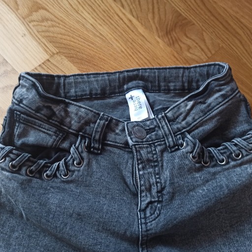 Zdjęcie oferty: Spodnie dżins sznurówki szare dziewczęce C&A 158