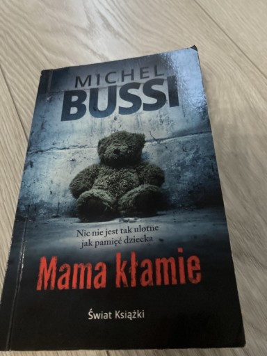 Zdjęcie oferty: Książka Michel Bussi Mama Kłamie