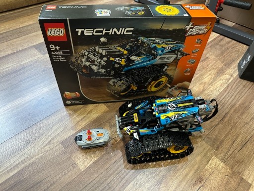 Zdjęcie oferty: LEGO Technic Stunt Racer 42095