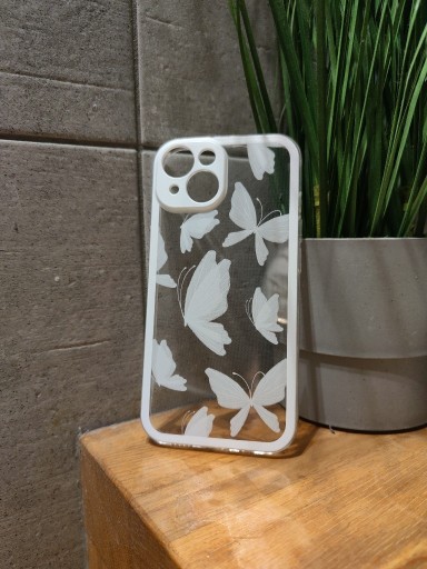 Zdjęcie oferty: Etui/Case iPhone 14 lub 15 białe w motyle