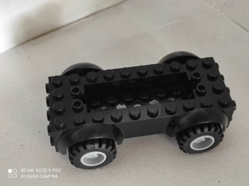 Zdjęcie oferty: Lego podwozie samochodu 5x10x2 11650c02 czarny