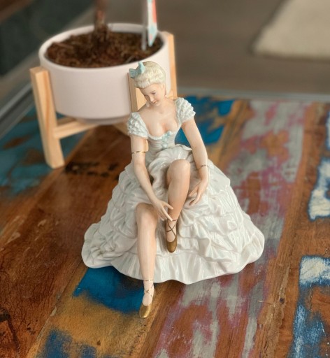 Zdjęcie oferty: Porcelanowa figurka BALETNICY Unter Weiss Bach HIT