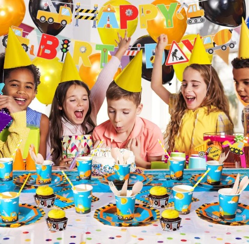Zdjęcie oferty: Zestaw na urodziny talerzyki kubeczki balony itp