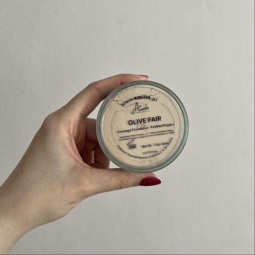 Zdjęcie oferty: Amilie Mineral podkład kryjący olive fair 7g