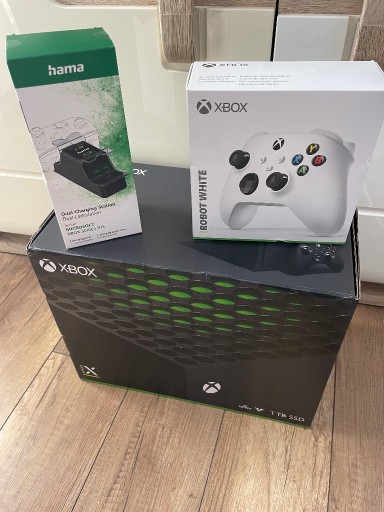 Zdjęcie oferty: Xbox Series X 1TB w stanie idealnym!