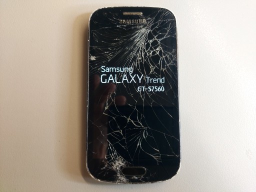 Zdjęcie oferty: Samsung Galaxy Trend S7560 Uszkodzony