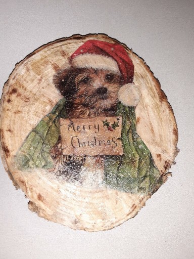 Zdjęcie oferty: Ozdoba  świąteczna  na drewnie 