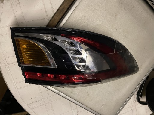 Zdjęcie oferty: Lampa tył Mazda 6 GH kombi