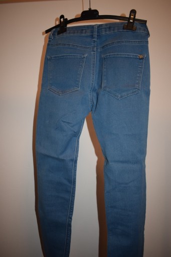 Zdjęcie oferty: Spodnie jeansy