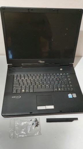 Zdjęcie oferty: fujitsu siemens AMILO Li 1705 bdb retro, obudowa 