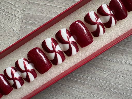 Zdjęcie oferty: Ręcznie malowane sztuczne paznokcie,press on nails