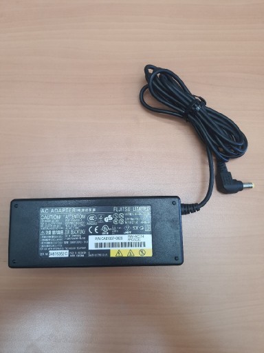 Zdjęcie oferty: Ładowarka AC adapter Fujisu limited G1