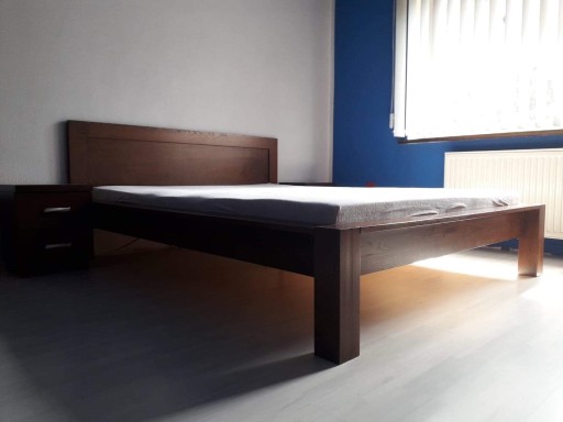 Zdjęcie oferty: Łóżko drewniane 160 cm i szafki nocne