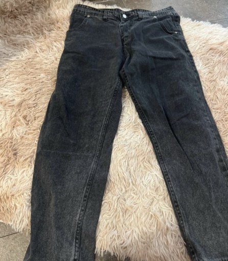 Zdjęcie oferty: Spodnie b2 icon w dobrym stanie 