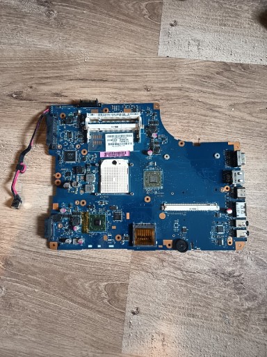 Zdjęcie oferty: Płyta główna Toshiba L 500 KSWAE LA-4971P uszkodzona