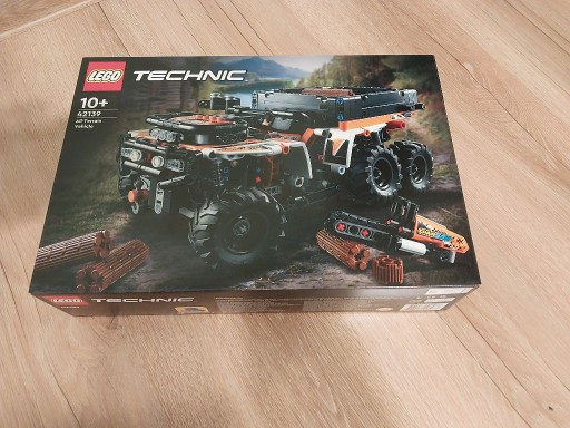 Zdjęcie oferty: LEGO Technic 42139 pojazd terenowy