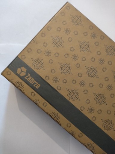 Zdjęcie oferty: Eleganckie pudełko logo napis ZABRZE magnes!