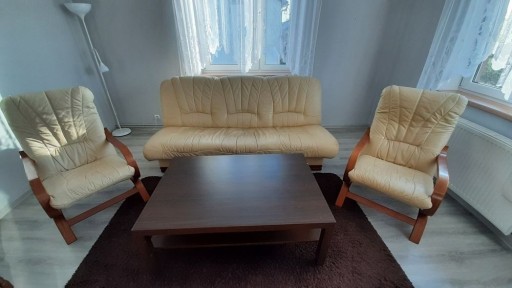 Zdjęcie oferty: Sofa + 2 fotele + stolik - zestaw do salonu